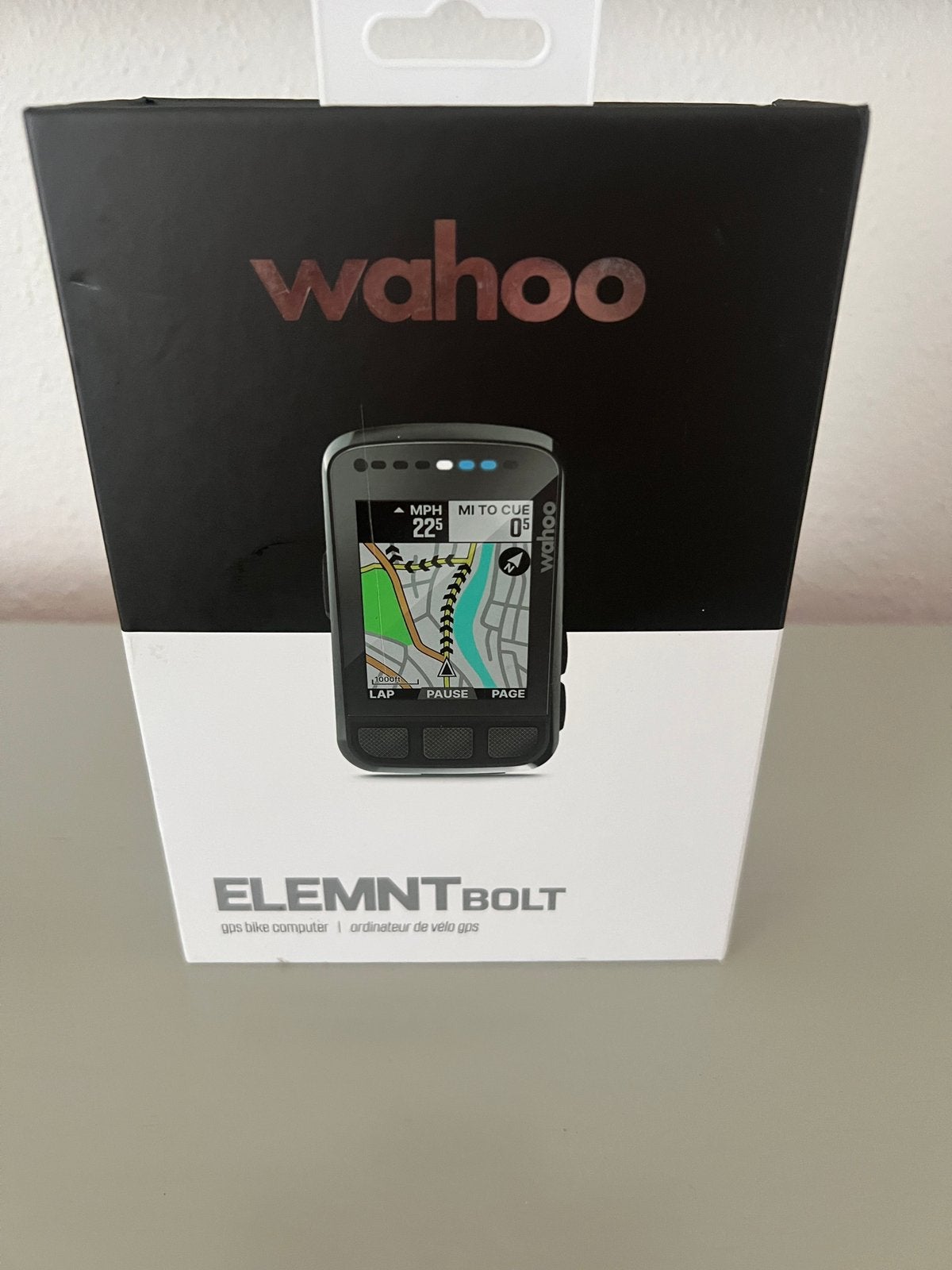 NIEUWSTAAT Wahoo ELEMNT BOLT V2 GPS kleur navigatie systeem, Fietsen en Brommers, Ophalen of Verzenden, Draadloos, Zo goed als nieuw