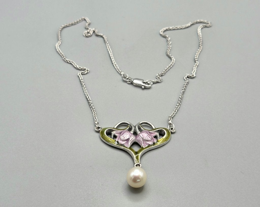 Zilveren Jugendstil emaile tulpenhanger en parel. 2026/451, Overige kleuren, ., Nieuw, Ophalen of Verzenden