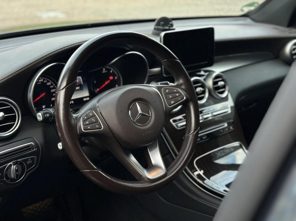 Mercedes GLC-klasse 220 d 4MATIC Led, Leer, Pano, Pdc, LM.., Automaat, Gebruikt, Euro 6, 2500 kg