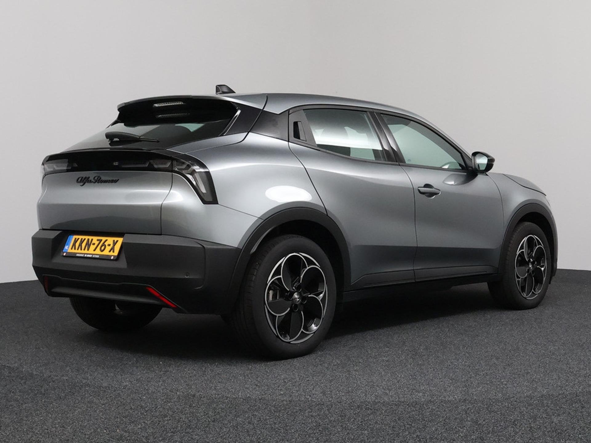 Alfa Romeo Junior Elettrica 54 kWh Climate control | ACC | C, Auto's, Stof, Gebruikt, Adaptive Cruise Control, SUV of Terreinwagen