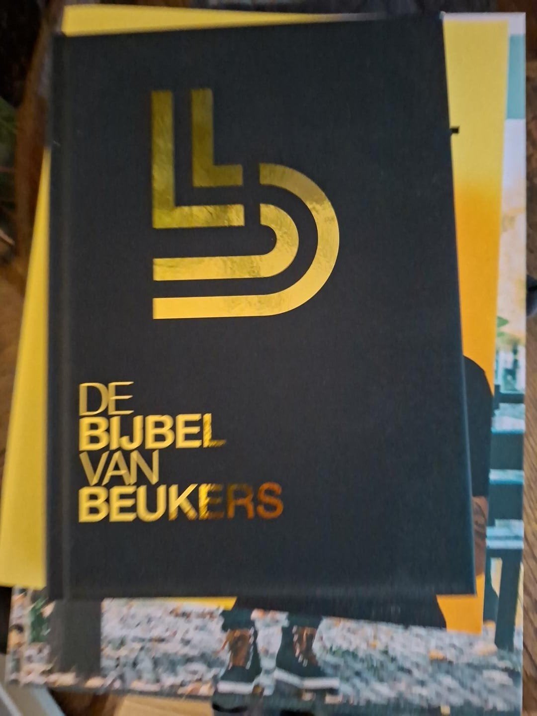 De Bijbel van Beukers – Lot Beukers – als nieuw, Ophalen of Verzenden, Zo goed als nieuw