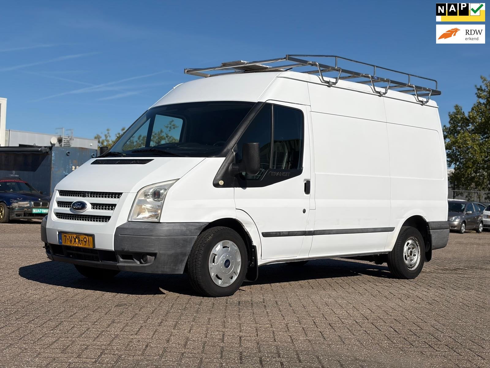 Ford Transit 280M 2.2 TDCI Ambiente Export, Auto's, Voorwielaandrijving, Euro 5, Gebruikt, Zwart