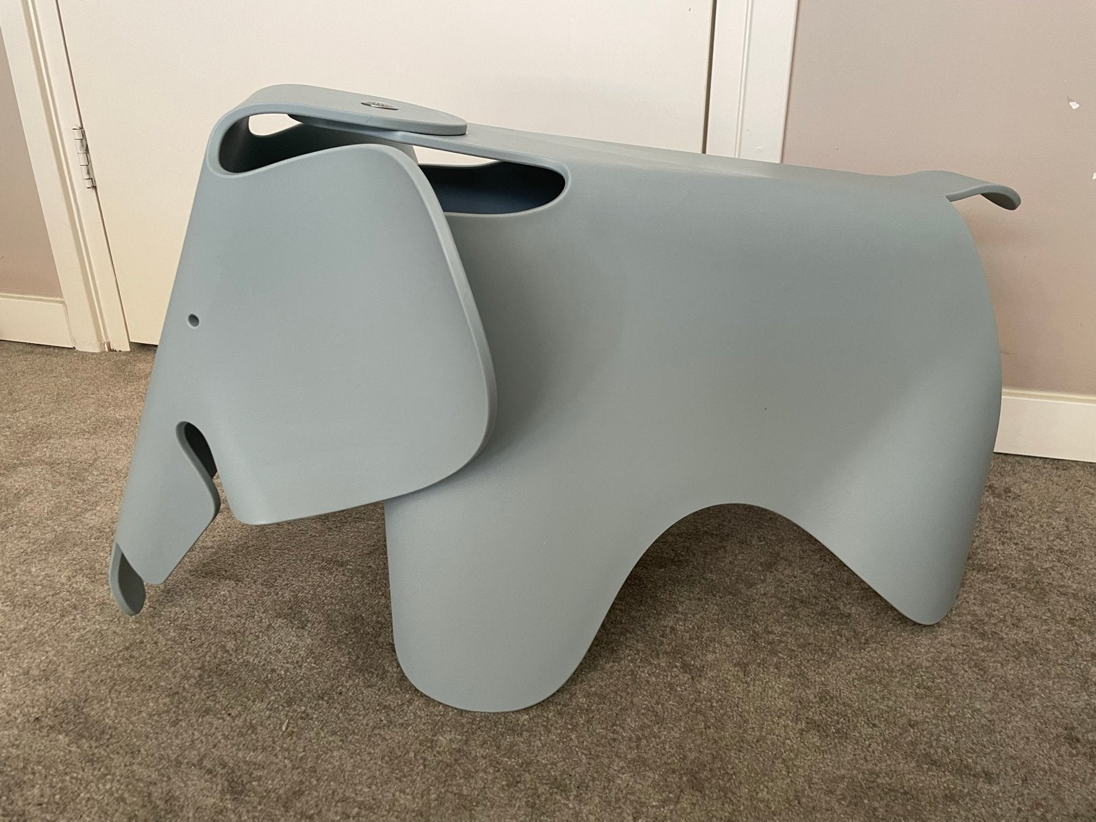 Vitra Eames Elephant - Origineel design object, Ophalen, Gemerkt, Pop/figuur, Blauw