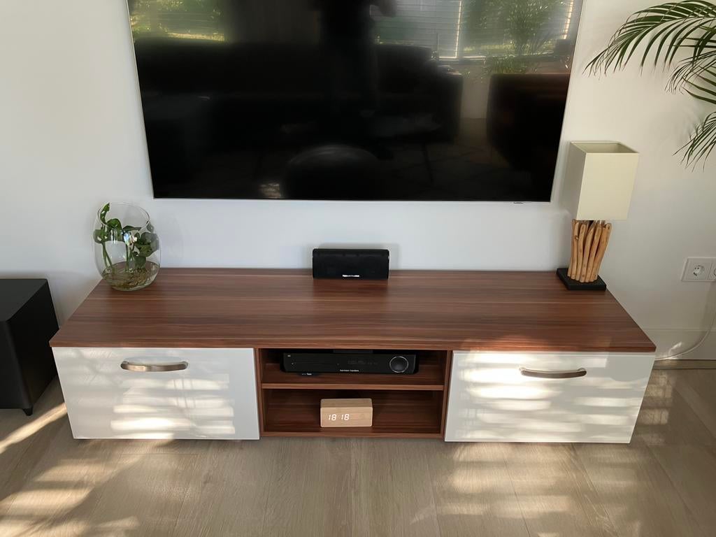 Modern TV-meubel, Huis en Inrichting, Ophalen, 150 tot 200 cm, Zo goed als nieuw, Minder dan 100 cm