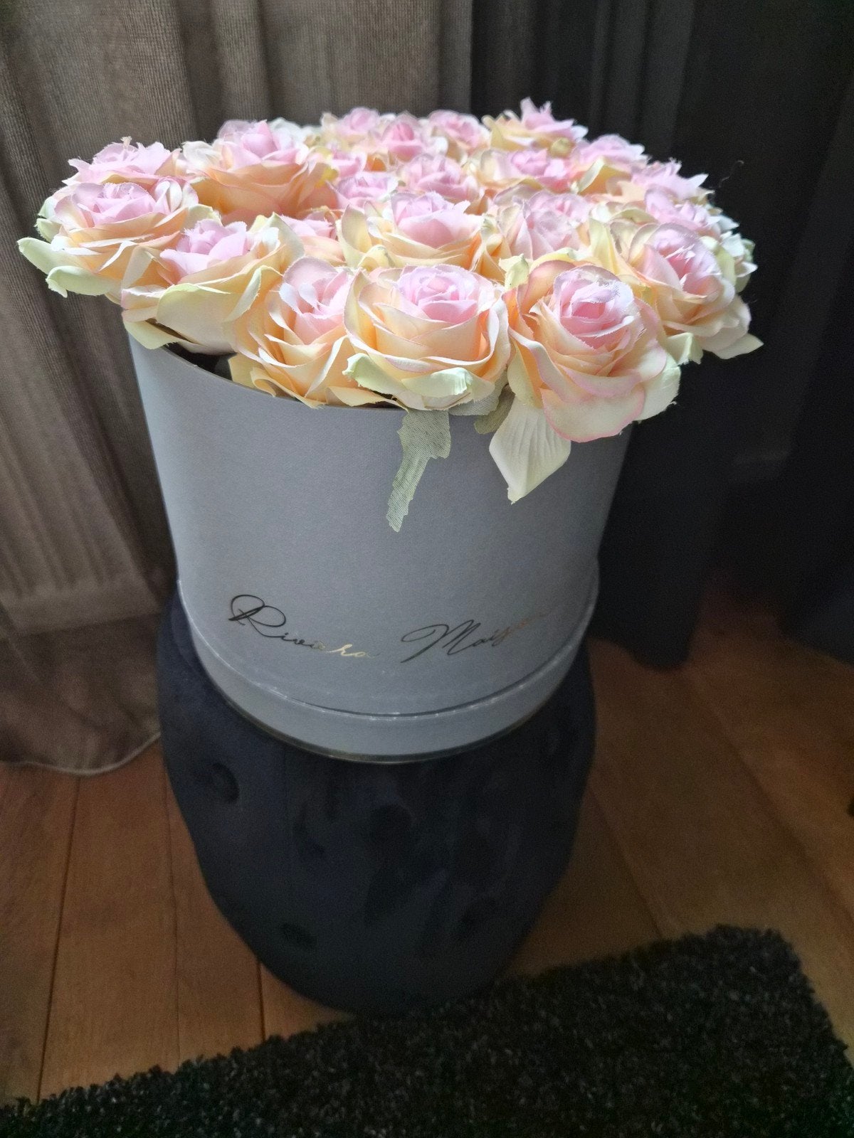 Riviera Maison Box met 26 Kunstbloemen, Huis en Inrichting, Woonaccessoires | Overige, Ophalen of Verzenden, Zo goed als nieuw