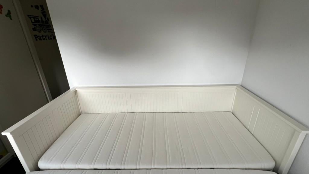 IKEA Hemnes uitschuifbed - Wit, inclusief matrassen, Wit, Tweepersoons, Ophalen of Verzenden, 200 cm