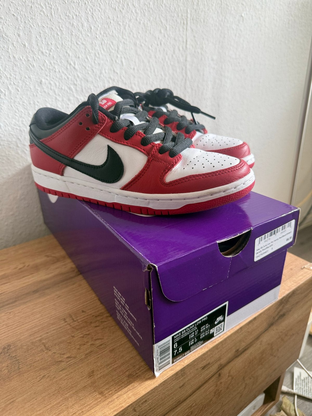 Nike SB Dunk Low Pro Chicago 2020 release - Maat 38,5, Ophalen of Verzenden, Nieuw, Rood, Sneakers of Gympen
