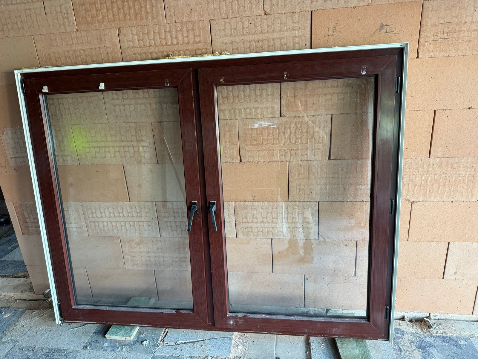 Dubbelglas Gevelraam - Bruin Kozijn, Ophalen, Gevelraam of Ruit, Gebruikt, 80 tot 120 cm