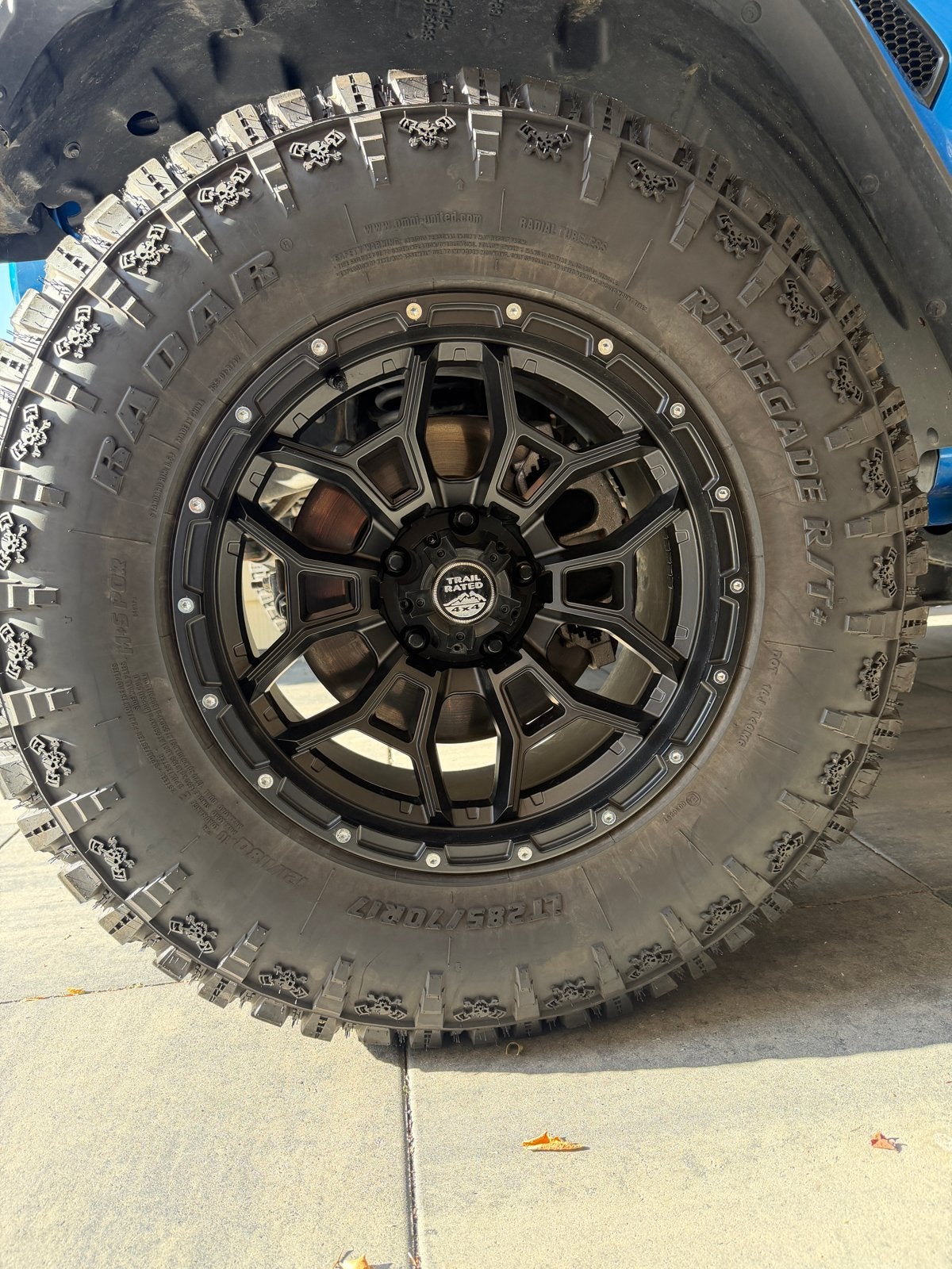 Radar Renegade R/T+ 285/70 R17 banden en velgen, Ophalen, Gebruikt, 285 mm, Banden en Velgen
