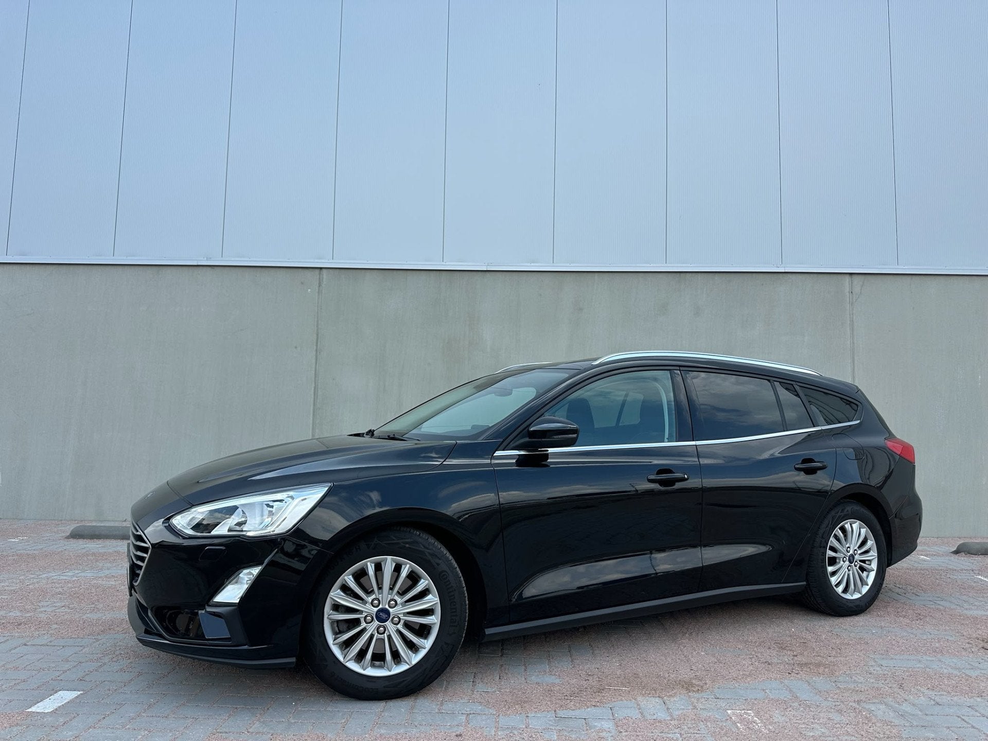 Ford FOCUS Wagon 1.0 EcoBoost Titanium Climate C, Cruise C,, Auto's, Stof, Gebruikt, Zwart, Met garantie (alle)