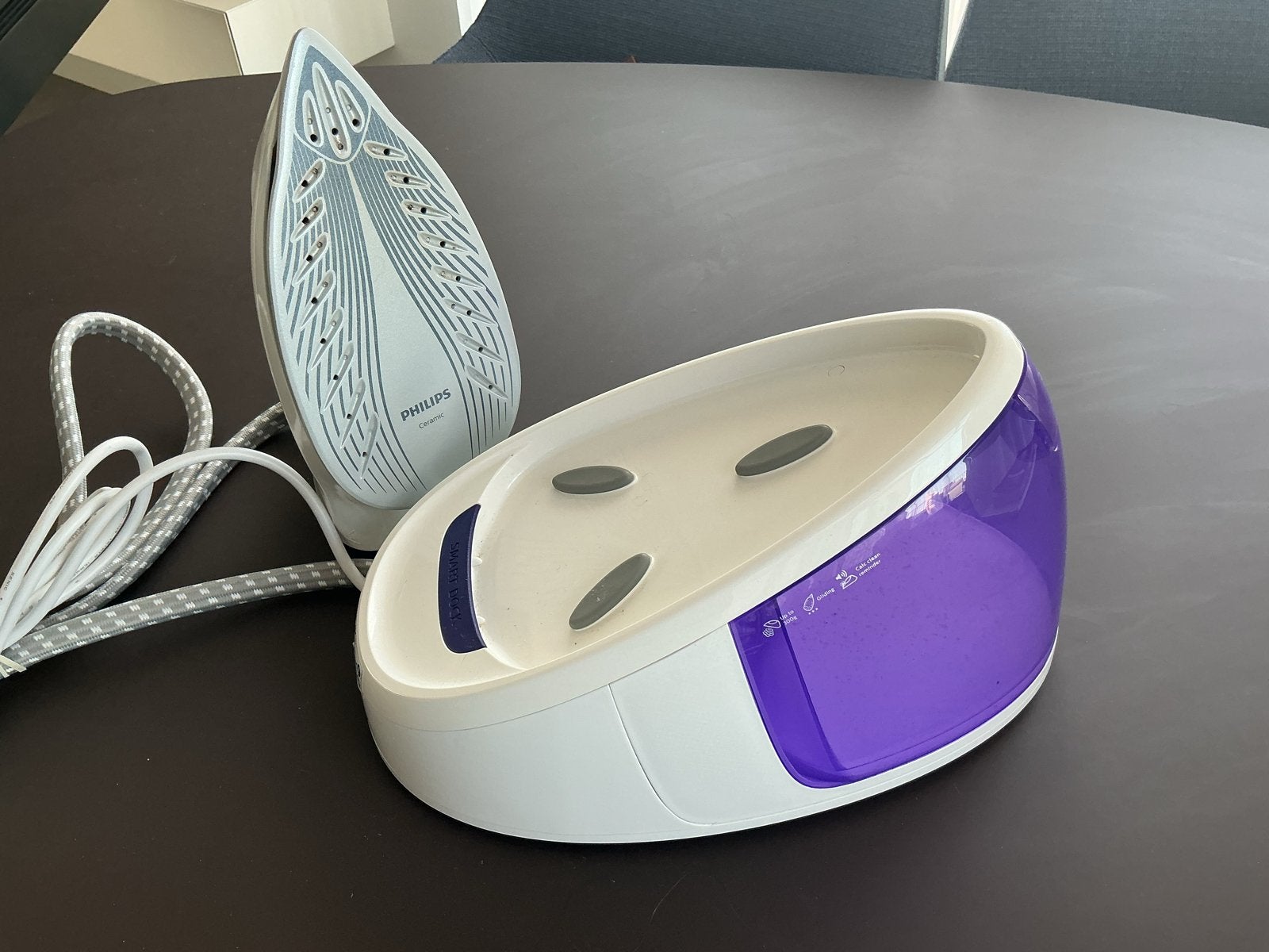 Philips FastCare Compact Strijkijzer met stoomgenerator, Ophalen of Verzenden, Zo goed als nieuw, Strijkijzer met snoer
