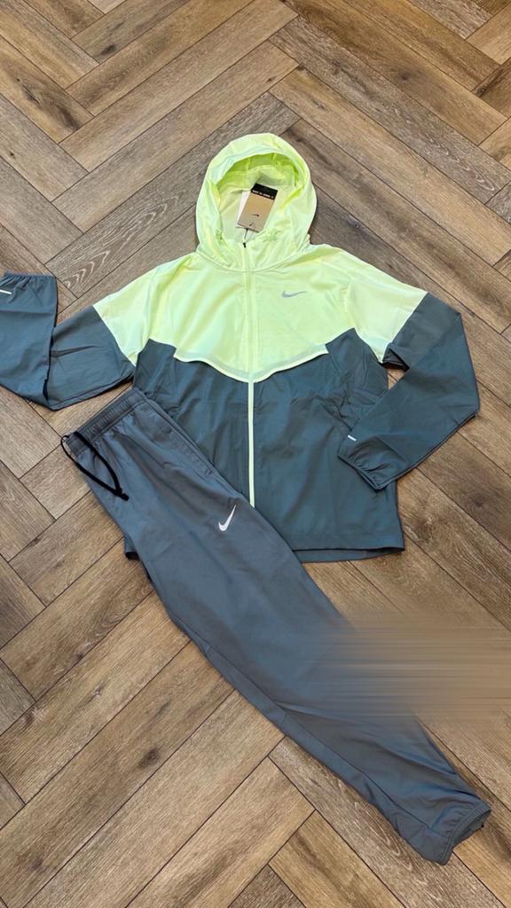 Nike Miler Trainingspakken / Zomersetjes - Diverse Kleuren &, Kleding | Heren, Overige kleuren, Overige maten, Ophalen of Verzenden
