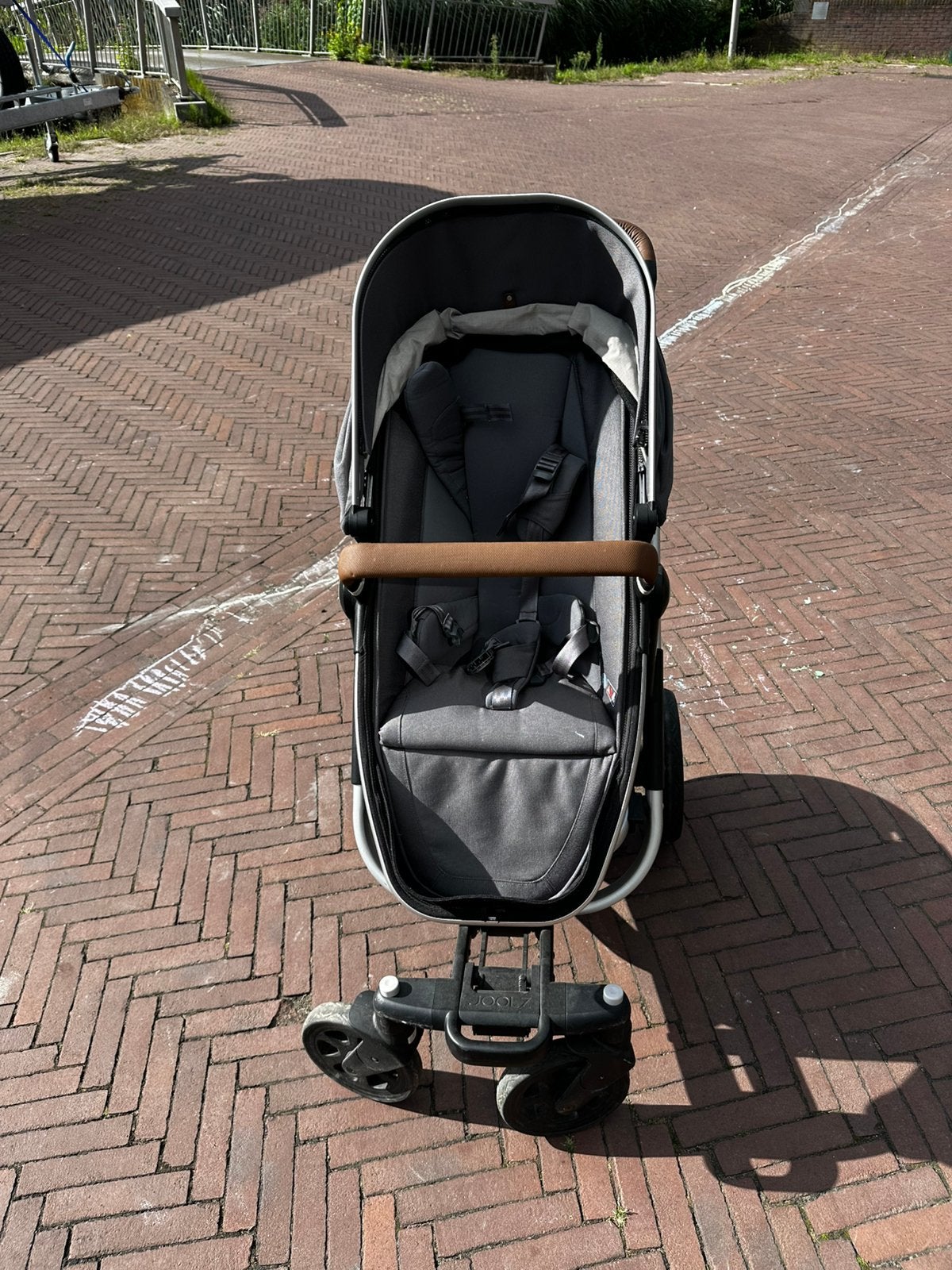 Complete Joolz Geo² + Maxi-Cosi + Isofix, Zo goed als nieuw, Verstelbare duwstang, Ophalen, Kinderwagen