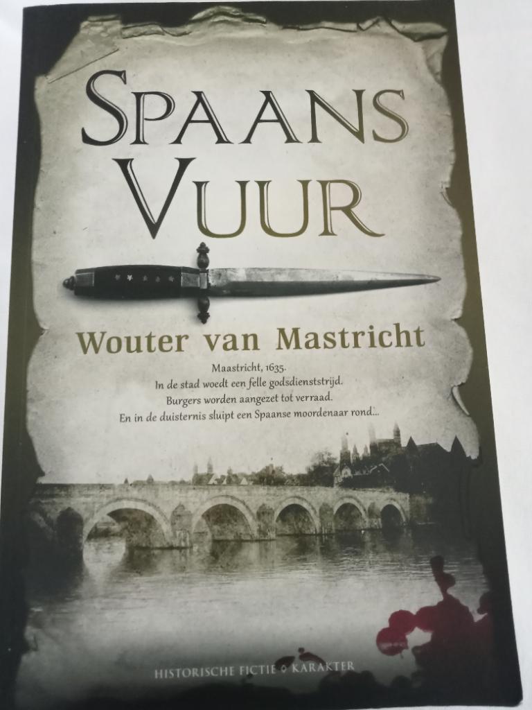 Boek Spaans vuur van W van Mastricht, Boeken, Ophalen of Verzenden, Zo goed als nieuw