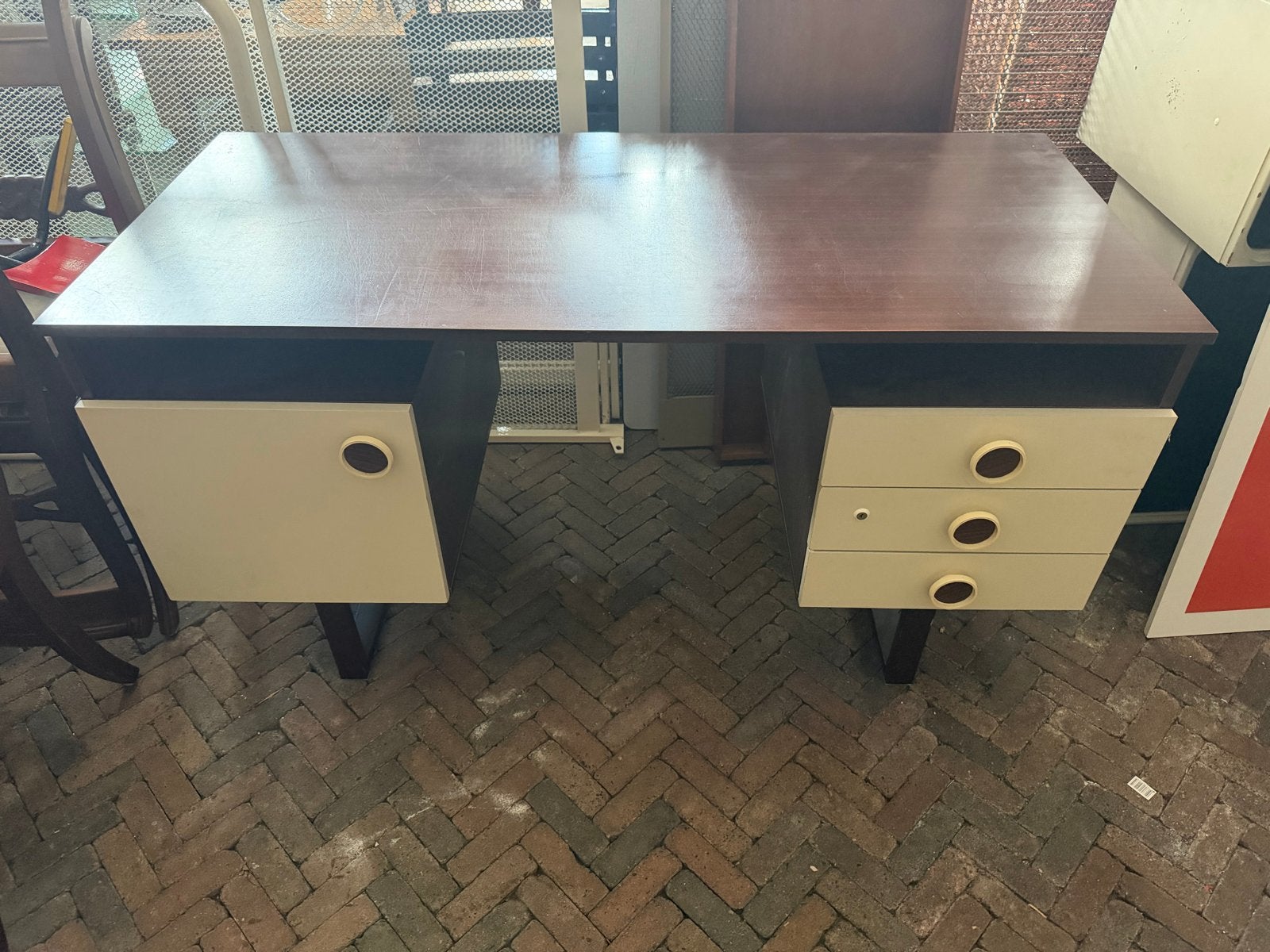 Vintage bureau met lades en opbergruimte, Overige typen, Gebruikt, Ophalen of Verzenden, Hout