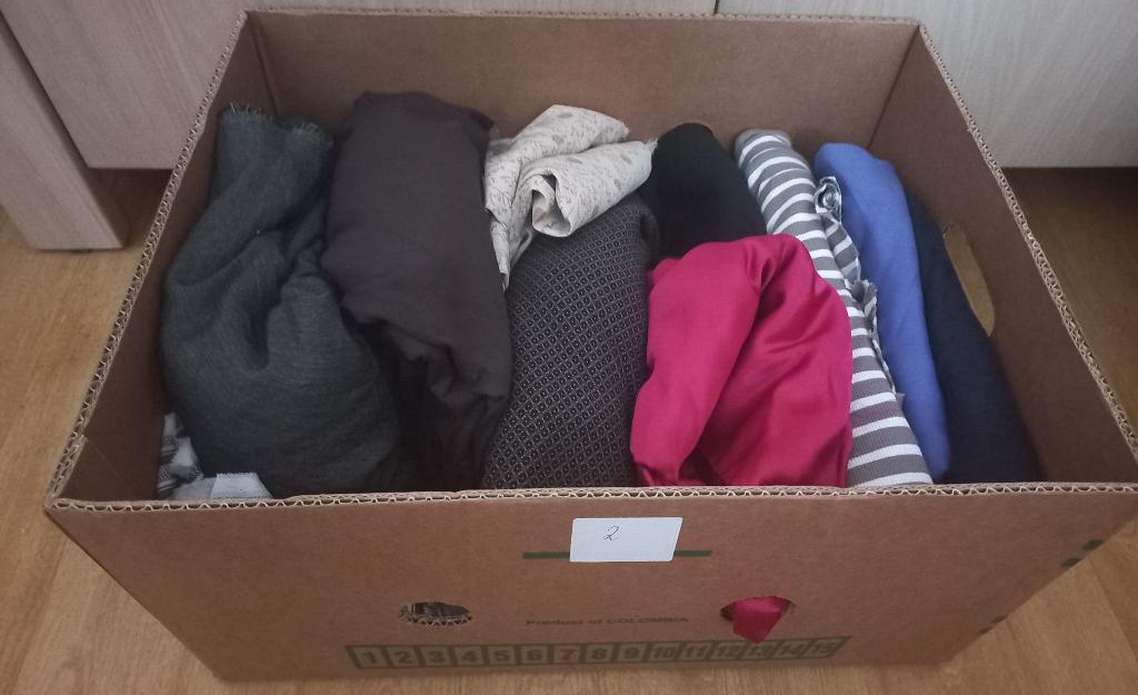 7 dozen met diverse soorten mooie nieuwe naaistoffen, Overige kleuren, 120 cm of meer, Ophalen of Verzenden, Katoen