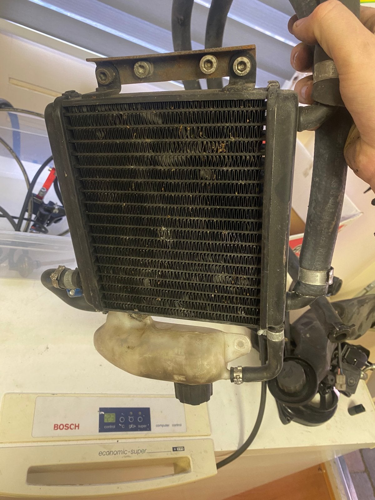 Radiator beta ark, Fietsen en Brommers, Brommeronderdelen | Scooters, Ophalen, Gebruikt, Kap, Beta