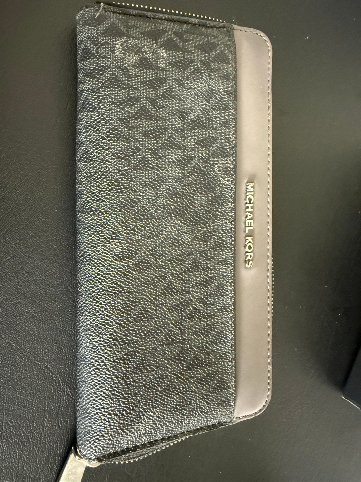 Michael Kors Portemonnee - Zwart/Grijs met Monogram, Sieraden, Tassen en Uiterlijk, Verzenden, Gebruikt, Zwart, Overige merken