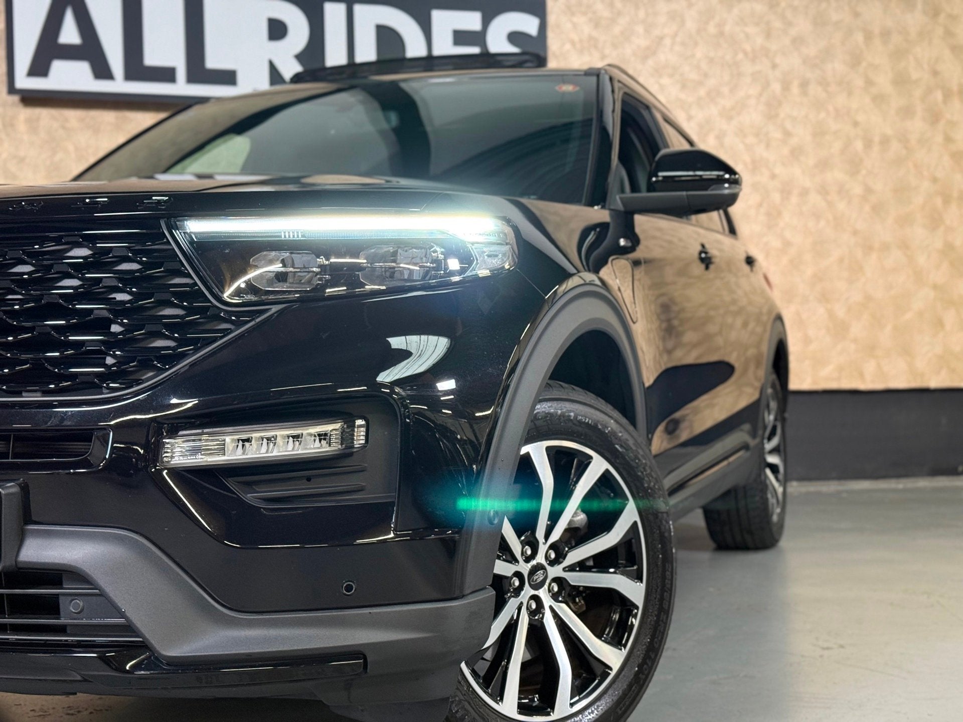 Ford EXPLORER 3.0 V6 EcoBoost PHEV ST-Line | Pano | Carplay, Automaat, Dealer onderhouden, Gebruikt, 2441 kg