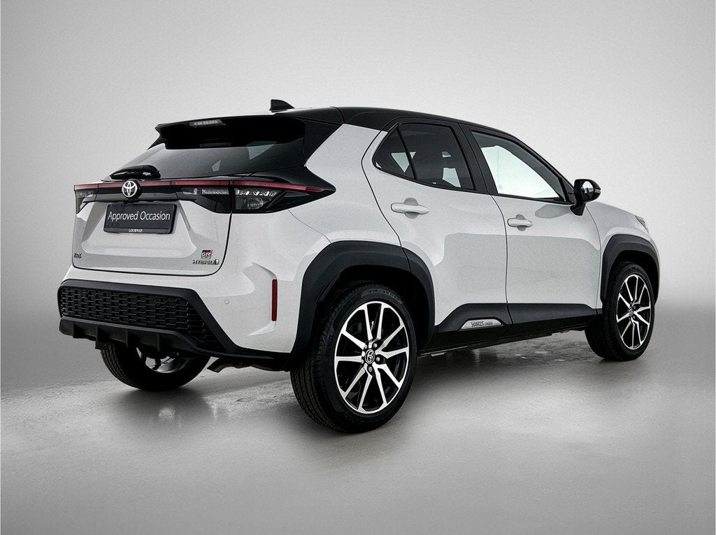 Toyota Yaris Cross 1.5 Hybrid GR Sport | PANO | Navigatie |, Automaat, 12 maanden, Gebruikt, Zwart