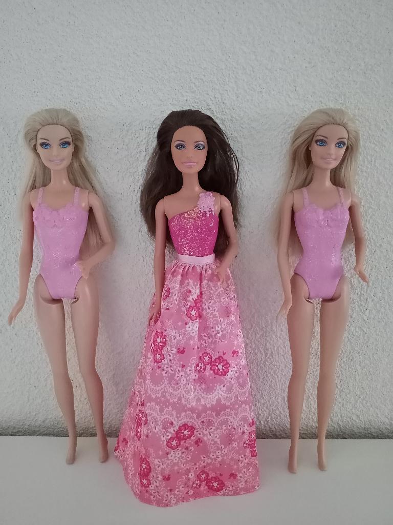 3 Barbie Fairytale Princess Poppen X9441 en X9440 (2x), Ophalen of Verzenden, Gebruikt, Barbie