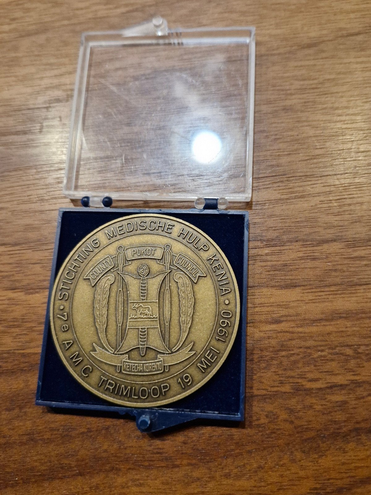 273 AMC Trimloop Medaille 1990 - Academisch Medisch Centrum, Ophalen of Verzenden