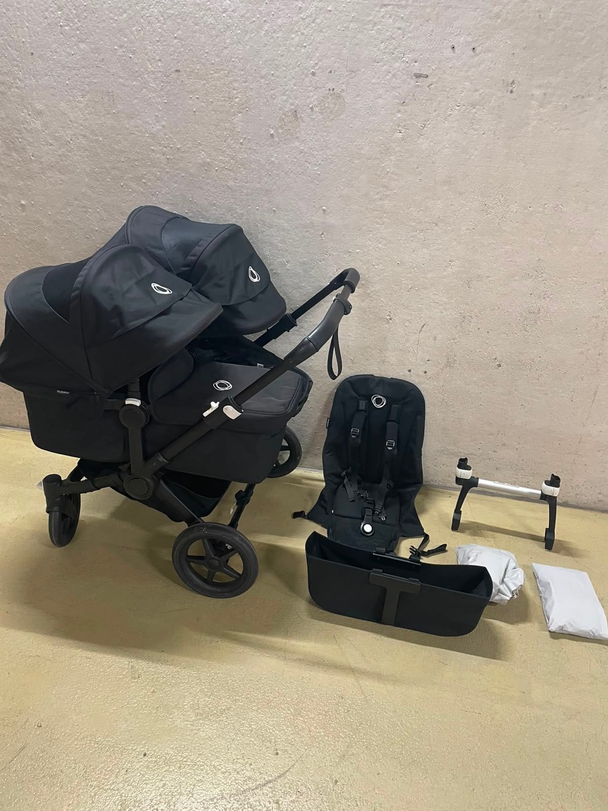 Bugaboo donkey 5 duo zwart, Support@bugaboo.com, Bugaboo, Ophalen of Verzenden, Zo goed als nieuw