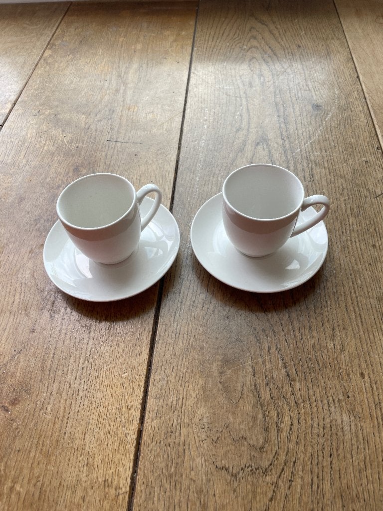 GRATIS 2x Espresso kopjes + schotels Dille&Kamille, Ophalen, Gebruikt, Overige stijlen, Kop(pen) en/of Schotel(s)