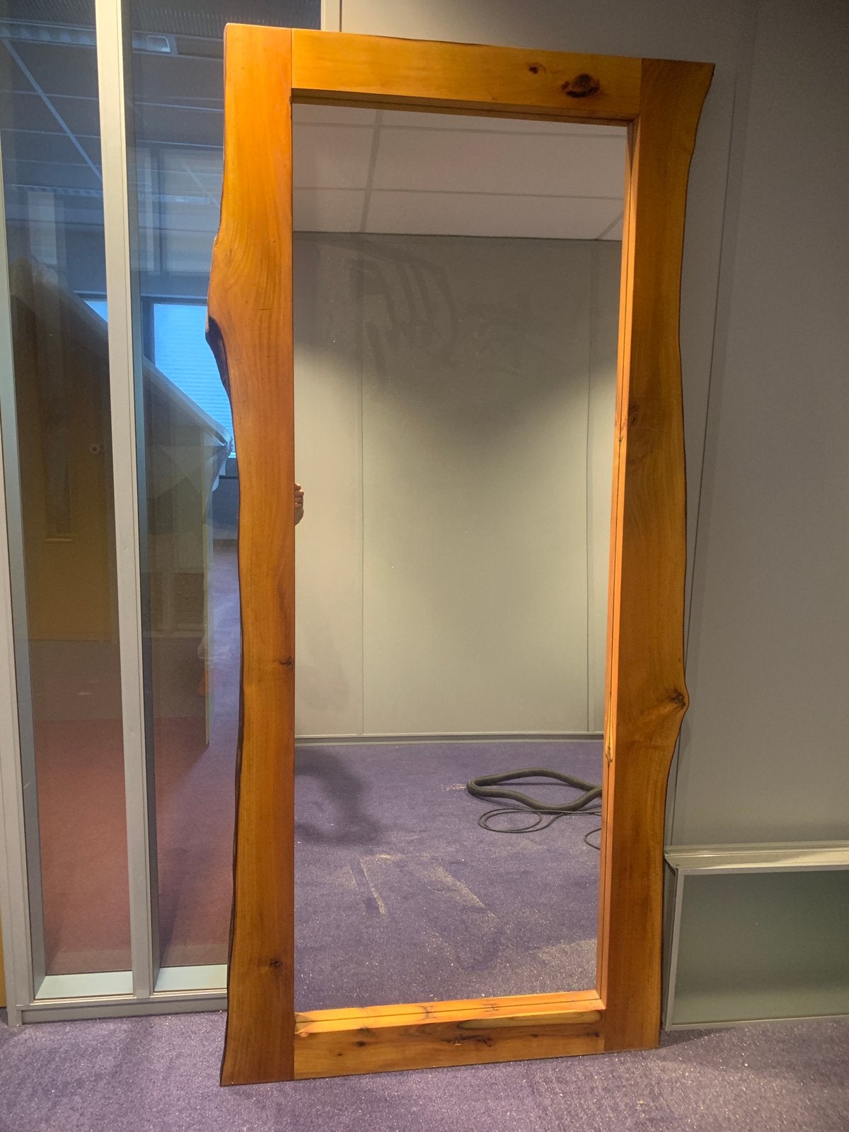 Walnoot boomstam spiegel 200 cm, Huis en Inrichting, Ophalen, Zo goed als nieuw, Rechthoekig, 200 cm of meer