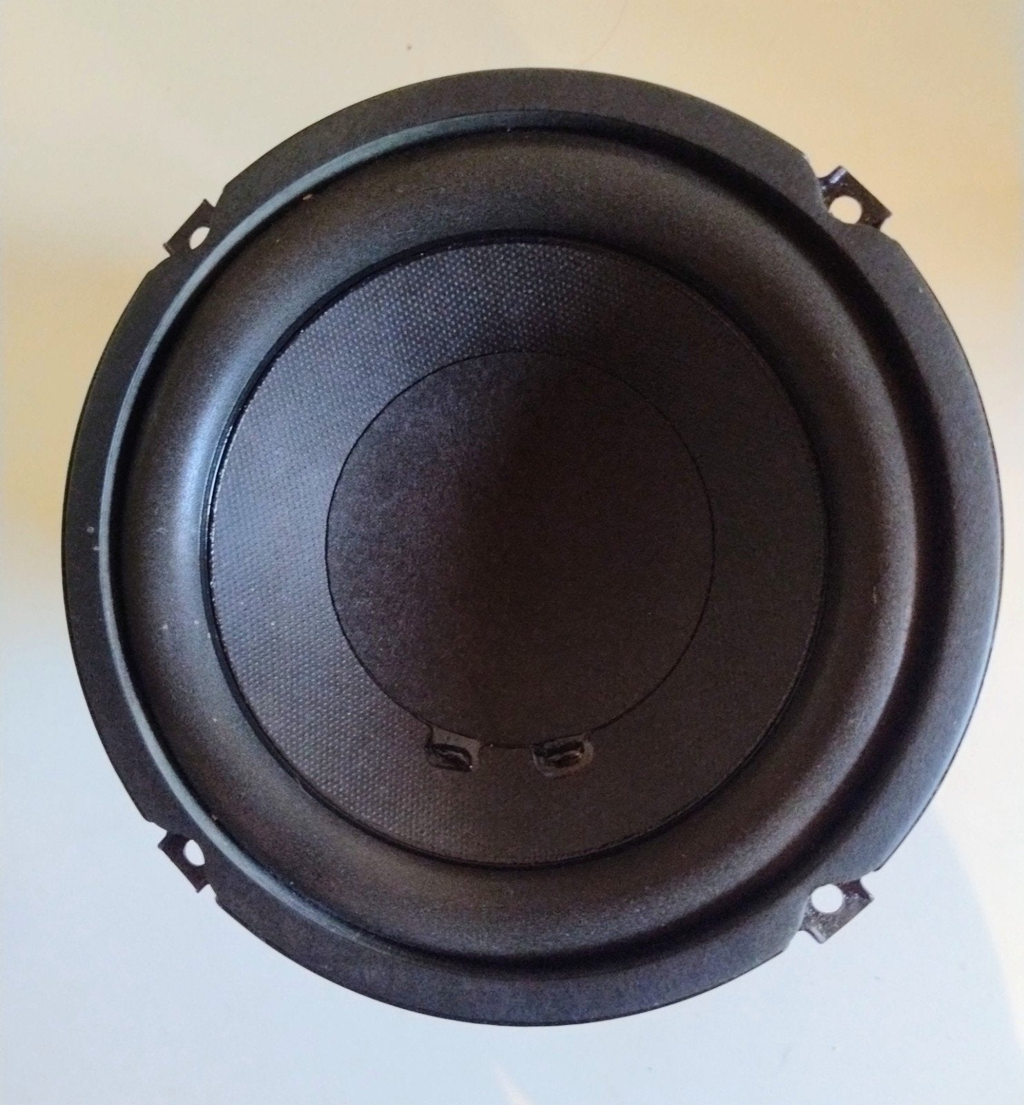 Compacte Pioneer subwoofer 16cm, Auto diversen, Ophalen of Verzenden, Zo goed als nieuw