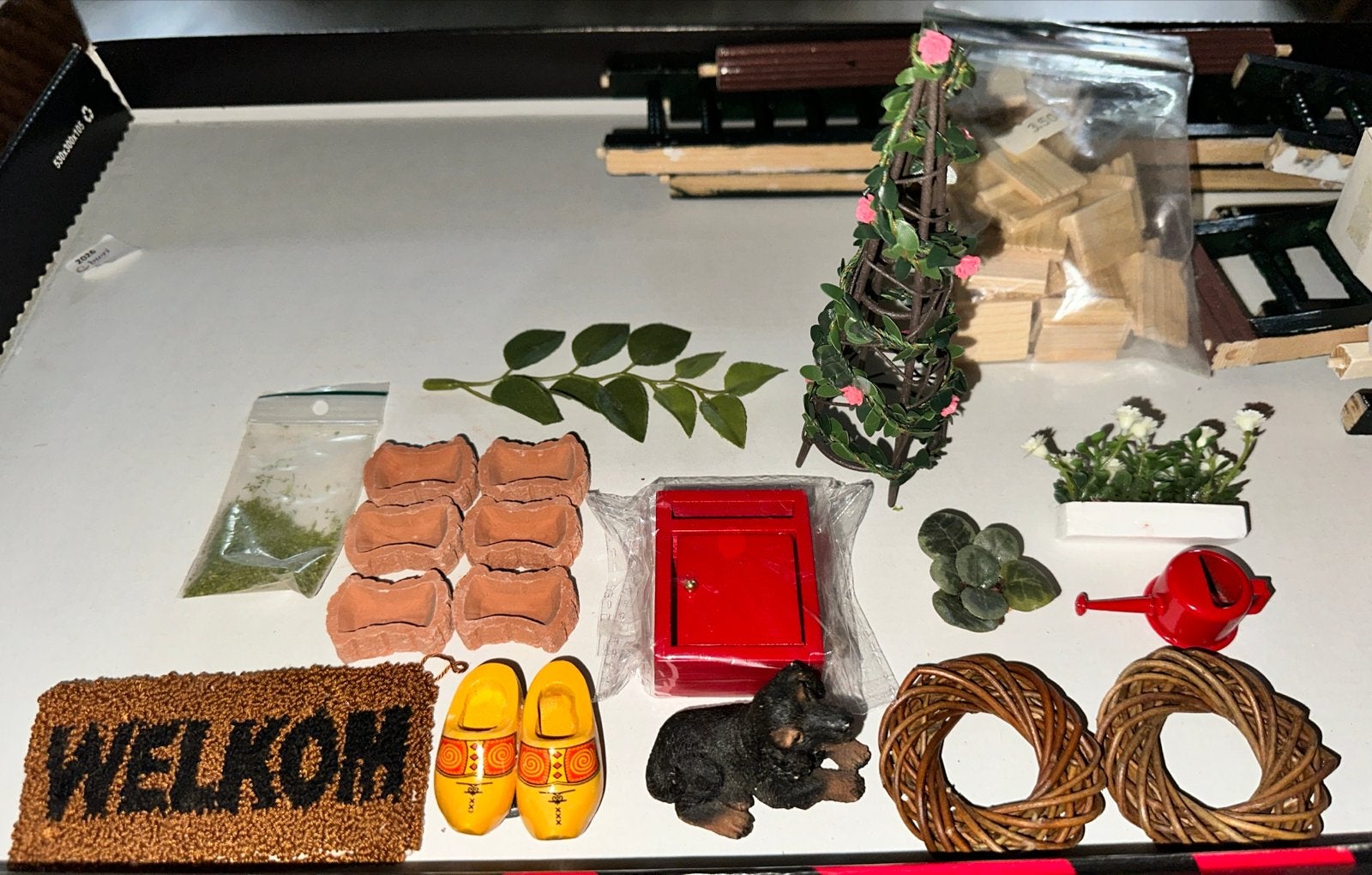 Miniatuur 1:12 decoratie voor poppenhuis of sprookjestuin, Ophalen, Nieuw, Poppenhuis