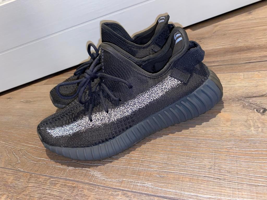 Adidas Yeezy | 350 V2 steel gray | heren maat 42 | NIEUW, Overige kleuren, Nieuw, Ophalen of Verzenden, Sneakers of Gympen