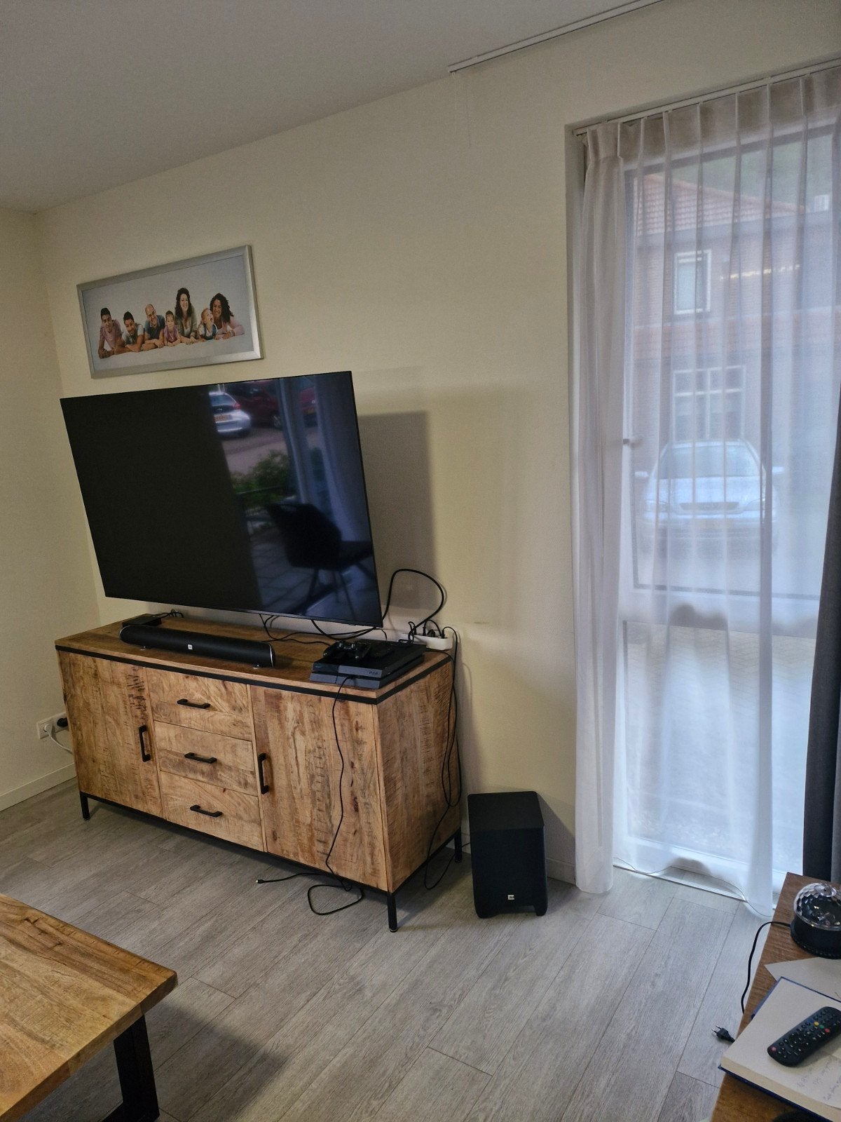 Mooi mangohouten dressoir met metalen onderstel, Huis en Inrichting, Kasten | Televisiemeubels, 100 tot 150 cm, Industrieel, Landelijk