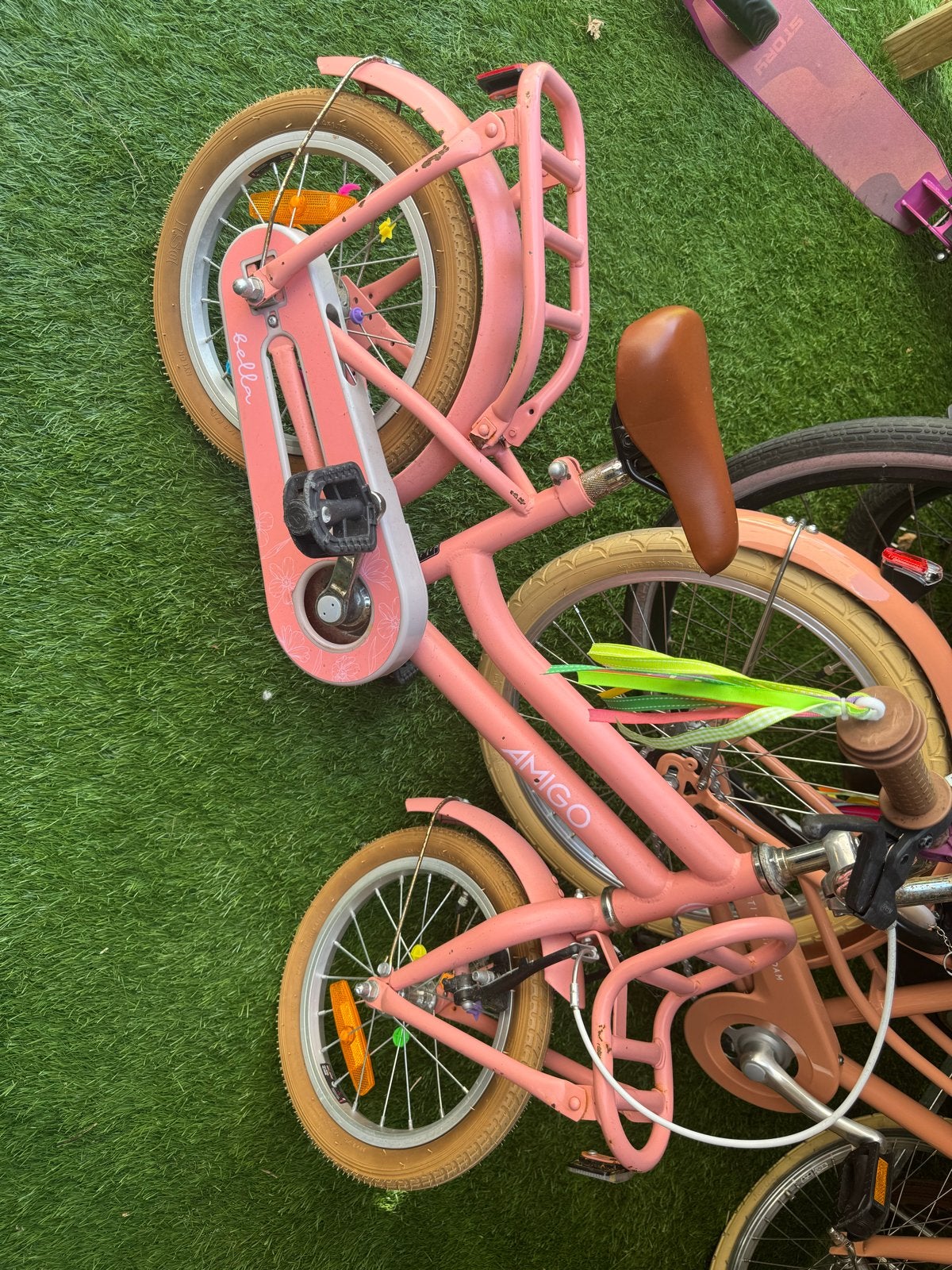 Roze kinderfiets Amigo 12 inch, Ophalen, Terugtraprem, Zijwieltjes, 16 tot 20 inch