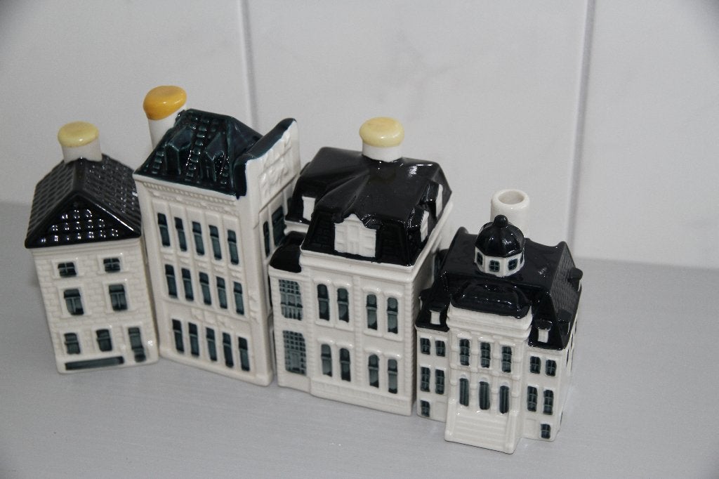 KLM huisjes -Den Haag- nummers 26-75-91-100, Ophalen of Verzenden, Zo goed als nieuw, 81 t/m 91