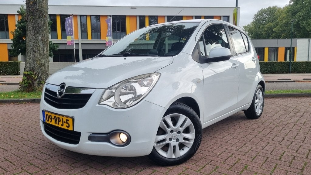 Opel Agila 1.2 16V Edition Airco/ Metallic (bj 2011), 965 kg, Wit, Origineel Nederlands, Bedrijf