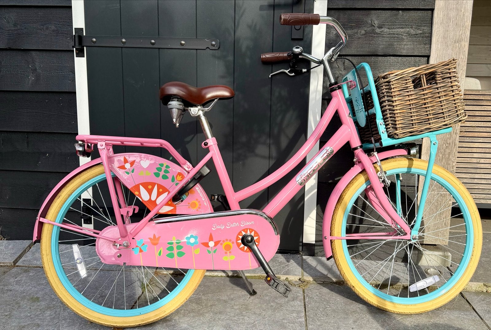 Foto 2 van Popal Daily Dutch Bloom 22 inch supernette meisjesfiets mand