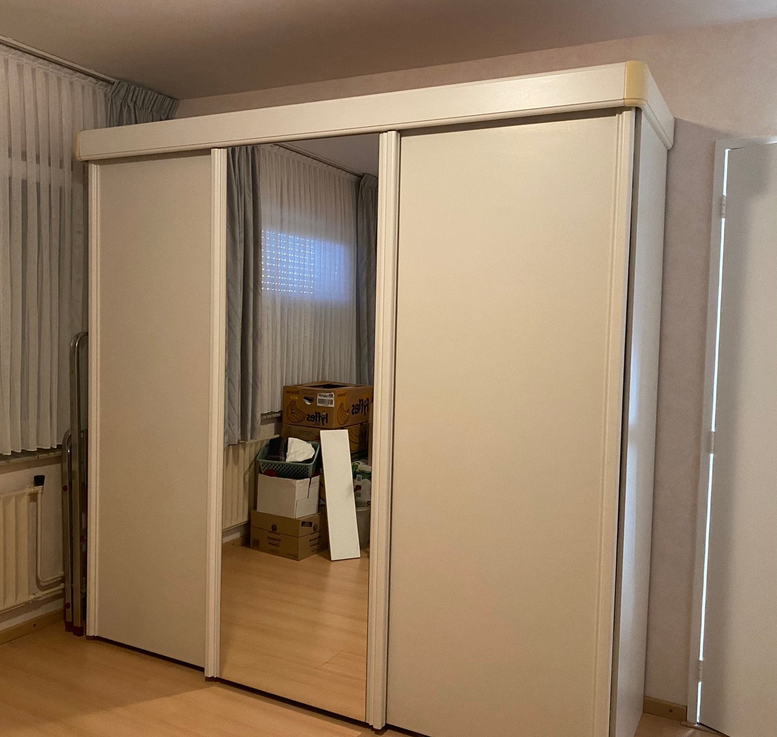Witte kleding kast, Gebruikt, 200 cm of meer, Ophalen of Verzenden, 200 cm of meer