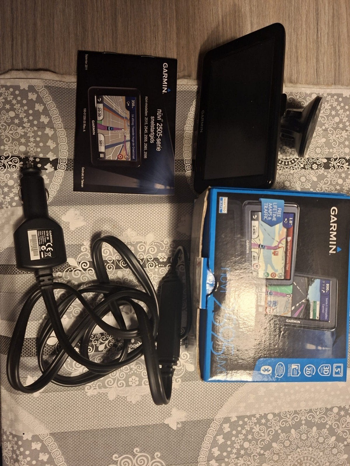Garmin nüvi 2505-serie GPS navigatiesysteem, Ophalen