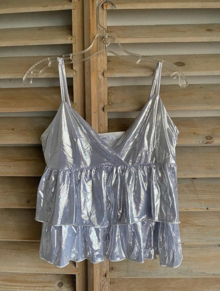 Zilveren top Francis by fb metallic ruffle top  maat: m, Maat 38/40 (M), Overige kleuren, Nieuw, Ophalen of Verzenden