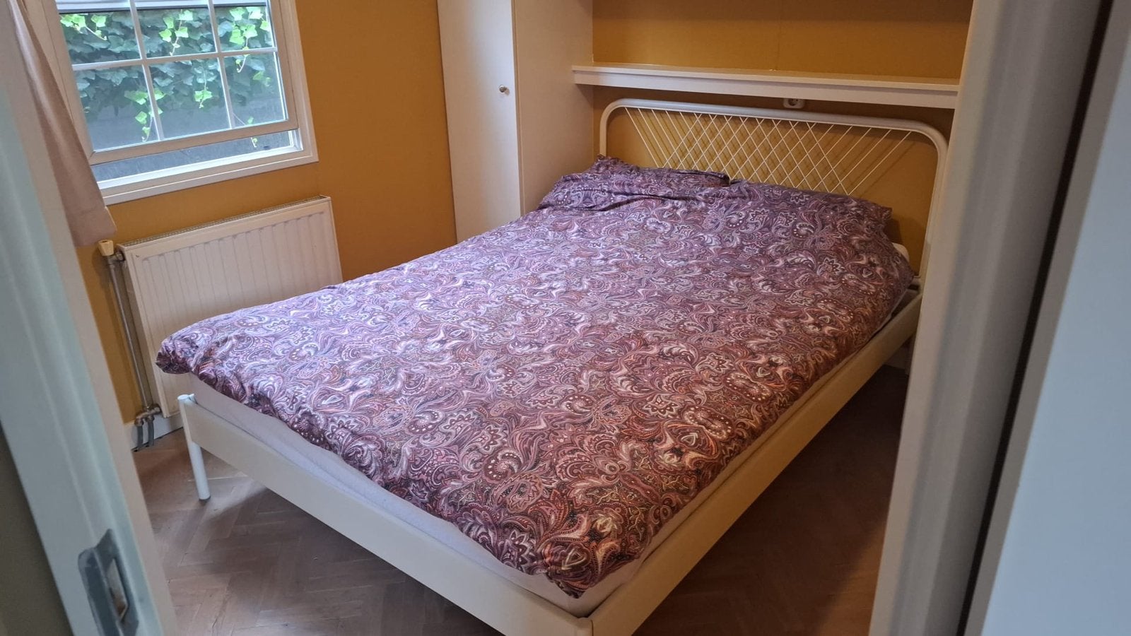 Tweepersoonsbed met wit metalen frame en hoofdbord 140 x 200, Ophalen, Gebruikt, Wit, Tweepersoons