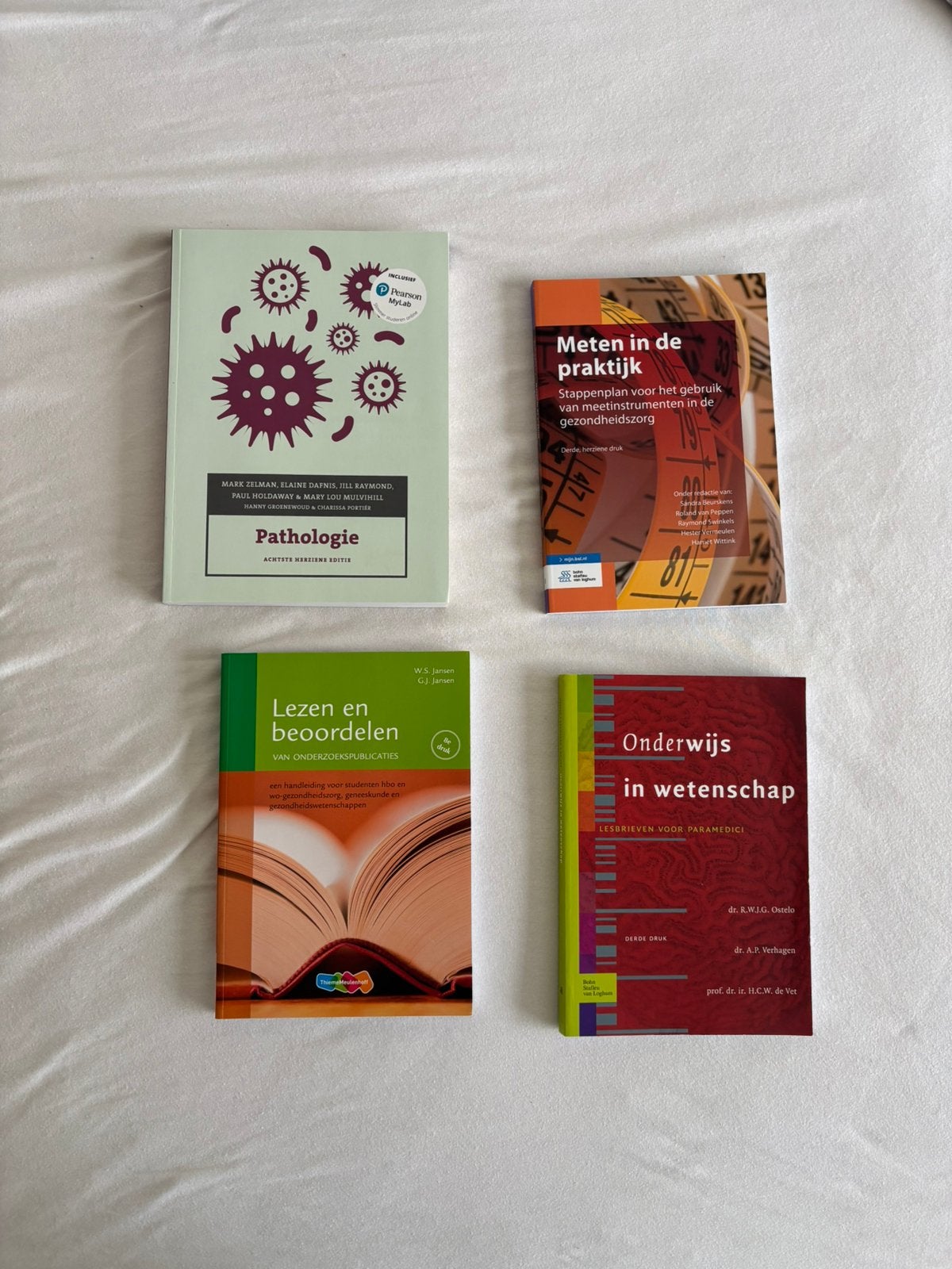 Studieboeken 1ste jaar huidtherapie, Boeken, Ophalen of Verzenden, Beta, Nieuw, HBO