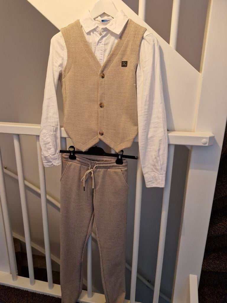 Setje jongens kleding, Ophalen of Verzenden, Zo goed als nieuw, Maat 146