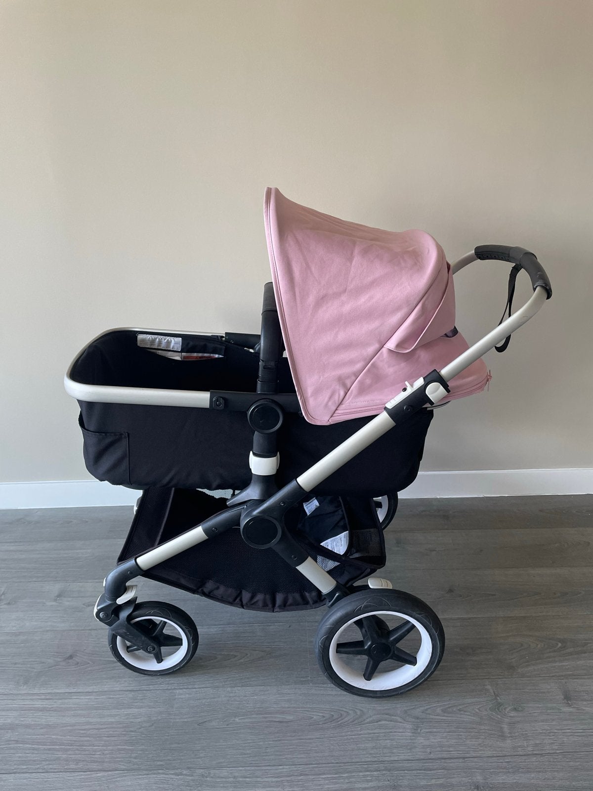 Bugaboo Fox 2 kinderwagen met reiswieg - Zo goed als nieuw, Kinderen en Baby's, Bugaboo, Ophalen of Verzenden, Zo goed als nieuw