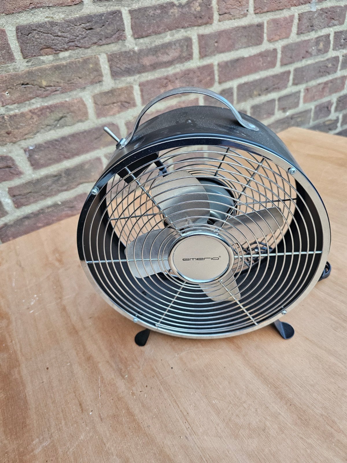 Emerio retro tafelventilator metaal – 2 standen – 25W, Ophalen of Verzenden, Tafelventilator