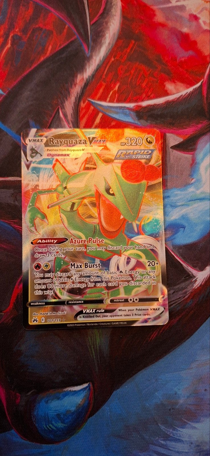 Rayquaza VMAX 104/159 - Pokémon Kaart, Ophalen of Verzenden, Zo goed als nieuw, Losse kaart, Foil