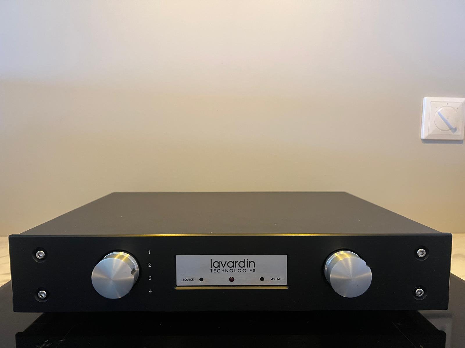 Lavardin ISx Reference high end versterker, Ophalen, Zo goed als nieuw, 120 watt of meer, Overige merken
