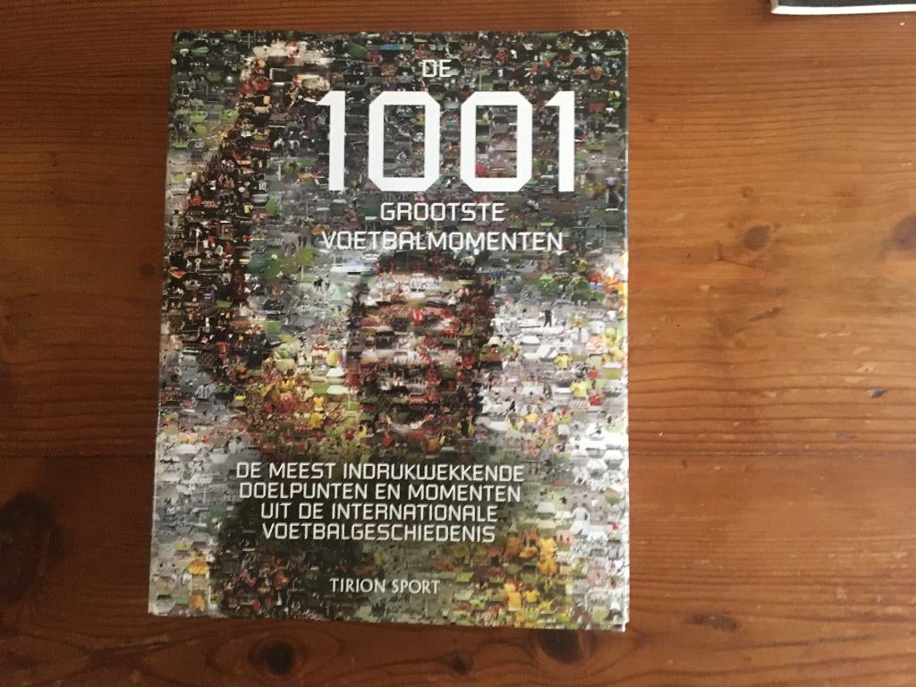 voetbalboek-De 1001 Grootste Voetbalmomenten, Ophalen of Verzenden, Nieuw, Balsport