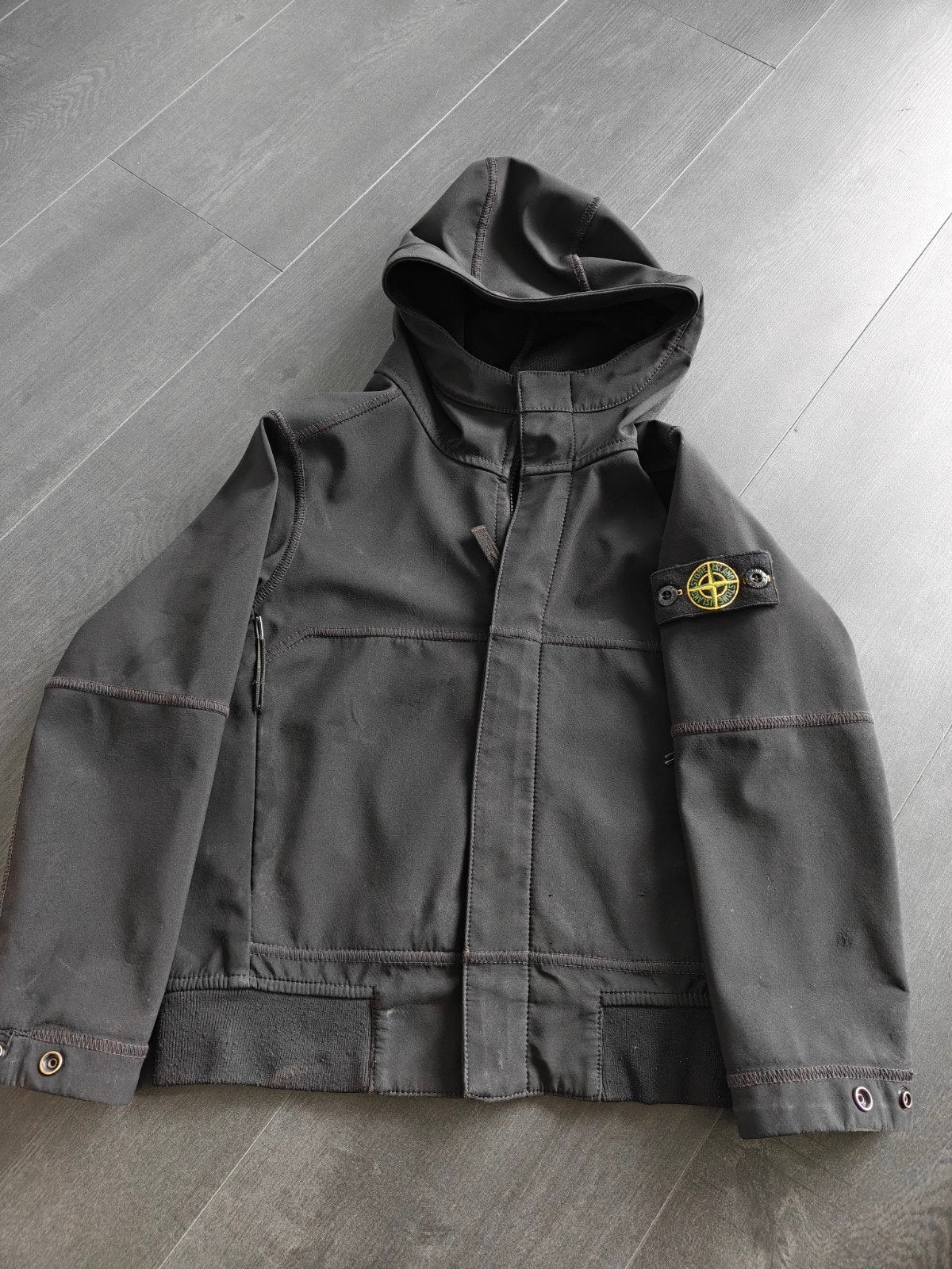 Stone Island Junior Softshell Jas Zwart maat 116, Ophalen of Verzenden, Zo goed als nieuw, Stone Island, Jongen of Meisje