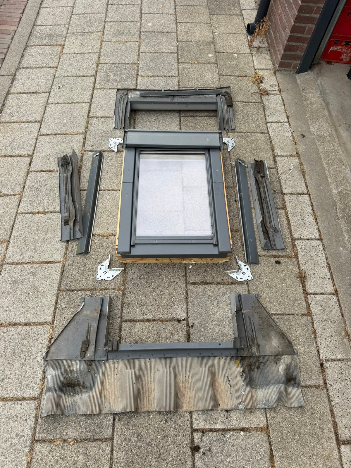Partij velux dakramen (C-02, C-04 enz), Ophalen, Zo goed als nieuw, Minder dan 80 cm, Dakraam